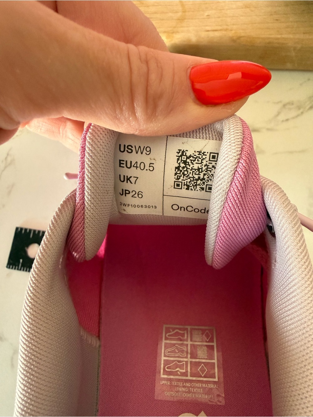 On Running Women's Cloud 6 Pink Mesh Athletic Shoes - Picture 9 of 11